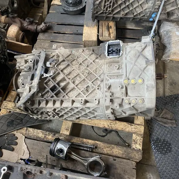 КПП механічна ZF 16S Ecosplit для тягача DAF XF95/XF105, відновлена