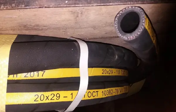 Рукав МБС оливобензостійкий напірний 20×29 мм, 1,6 МПа, Б-20*29-1,6